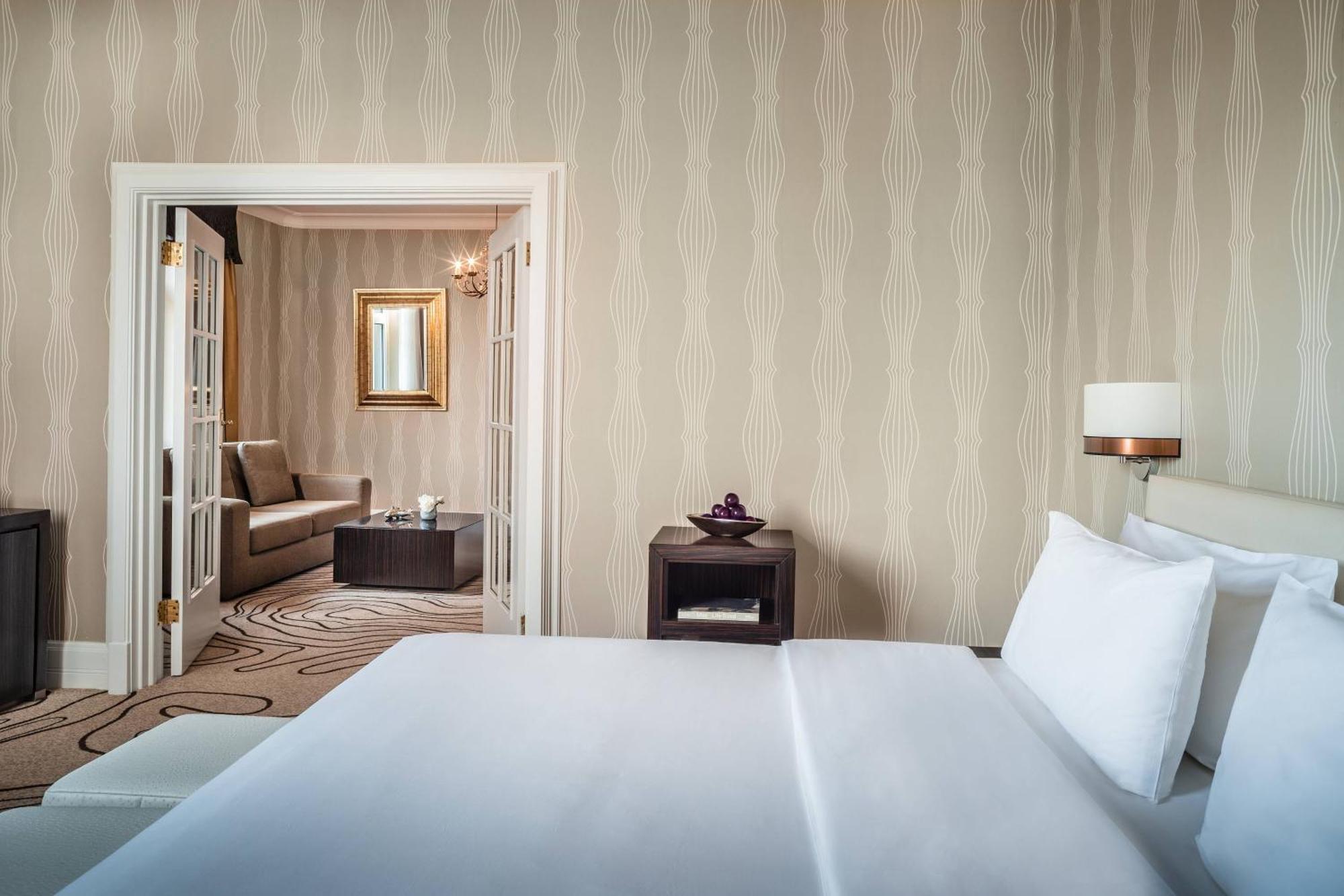 פרנקפורט Le Meridien Frankfurt מראה חיצוני תמונה A suite at the hotel