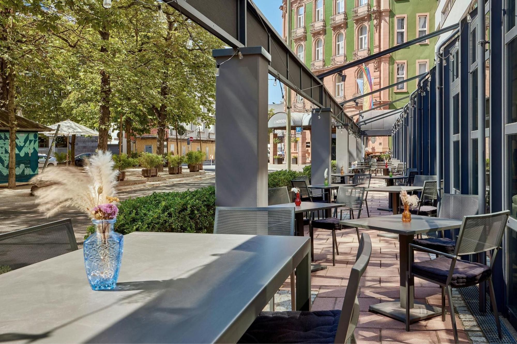 פרנקפורט Le Meridien Frankfurt מראה חיצוני תמונה The Terrace at the Hotel